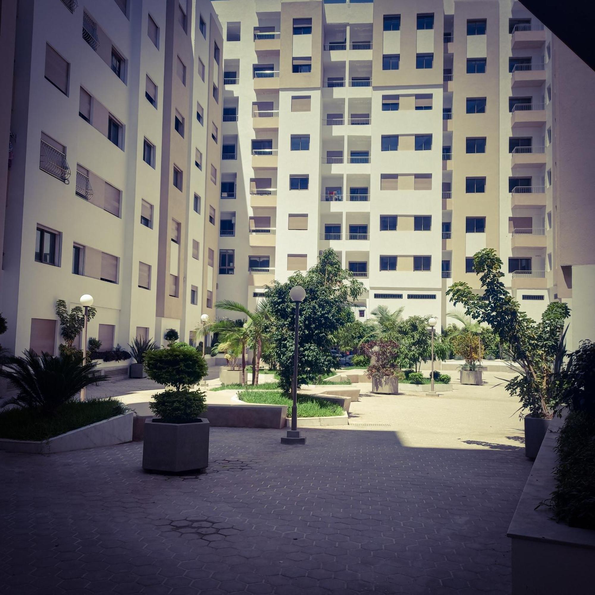 Super Apartement Totalement Neuf Et Climatise A Cote Du Centre Commercial Marjane M2 丹吉尔 外观 照片